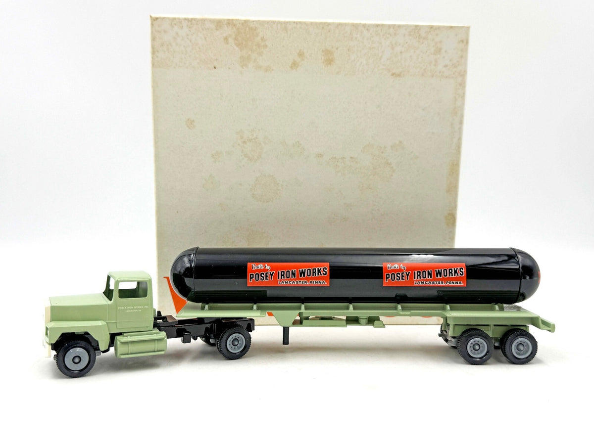 1/64 Winross Truck Semi Posey Iron Works Lancaster PA A055