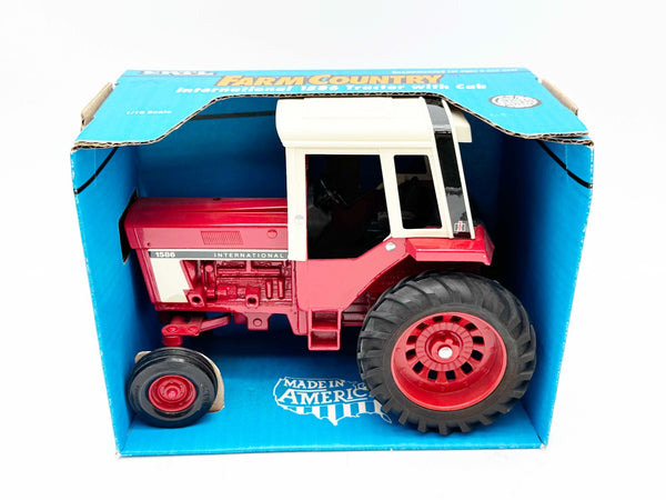 1/16 International Harvester 1586 Tractor W/ Cab