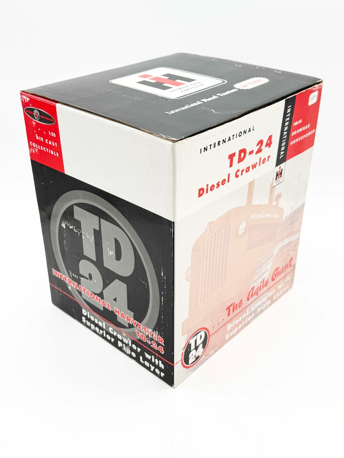 1/25 TD-24 Diesel Crawler With Superior Pipe Layer International Harvester