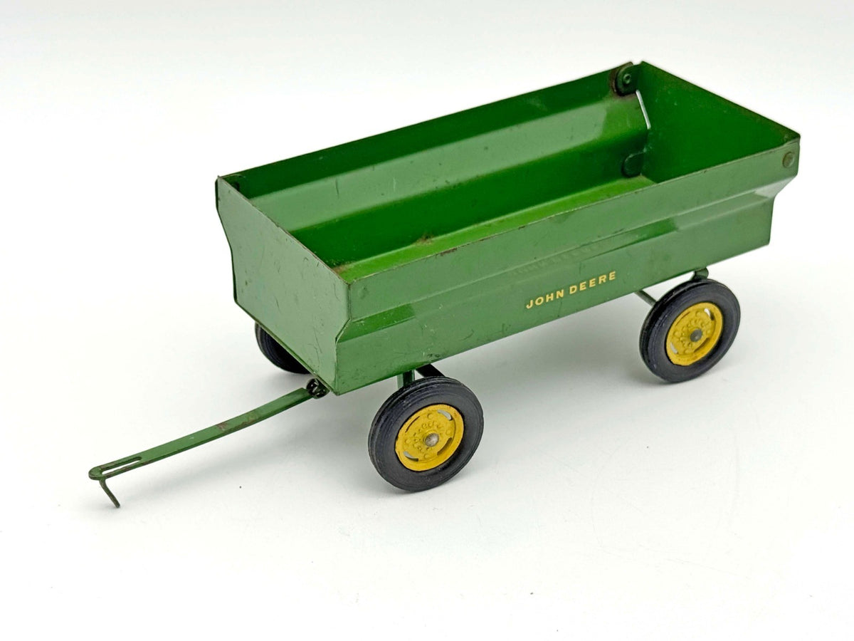 1/16 John Deere Cast Rim Flare Box Wagon