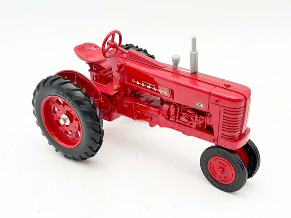 1/16 Farmall 300 Tractor W/ Narrow Front