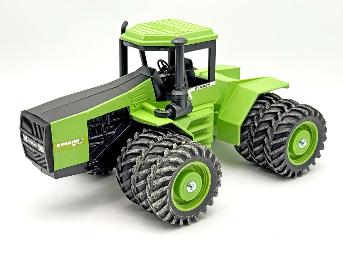 1/16 Steiger Panther CP-1400 Tractor w Triples 1995 Heritage Scale Models