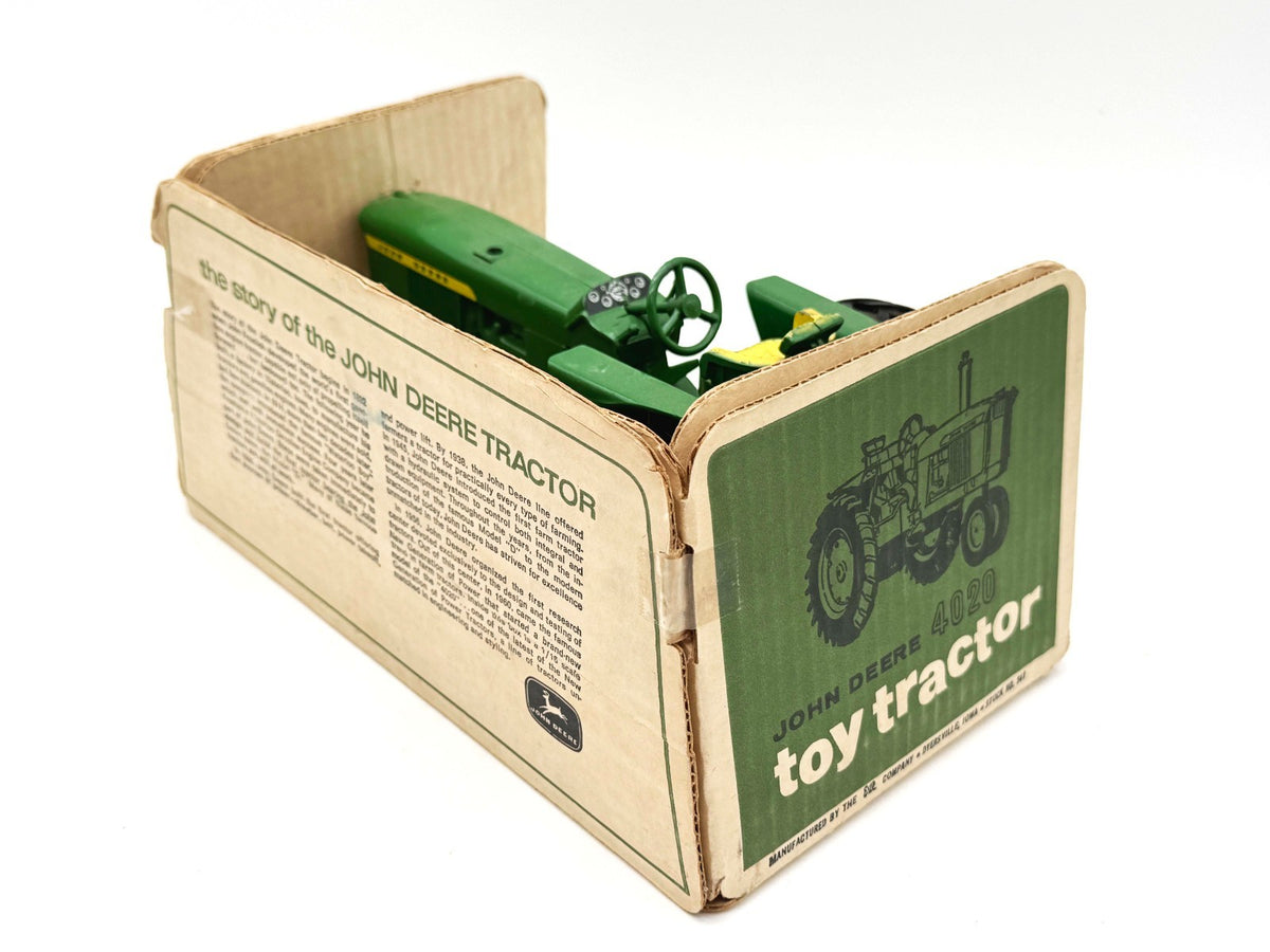 1/16 John Deere 4020 NF in Original Bubble Box