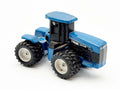 1/64 New Holland 9882 Tractor With Duals