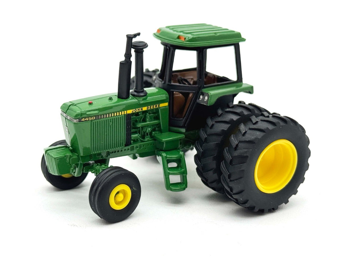 1/64 John Deere 4450 Tractor With Dual Rear Wheels