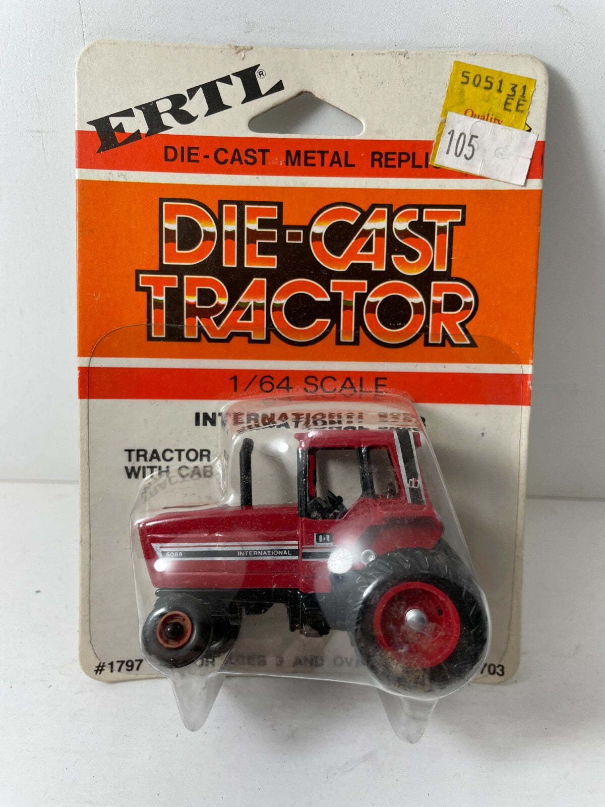 1/64 International 5088 Red Wheel