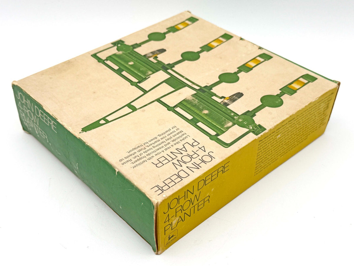 1/16 John Deere 4 Row Corn Planter in Ice Cream Box