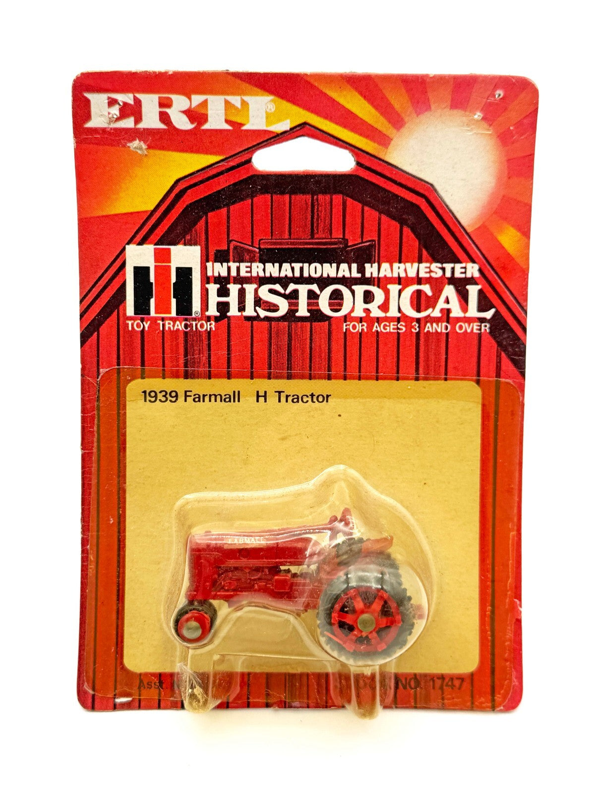 1/64 1939 Farmall H Tractor