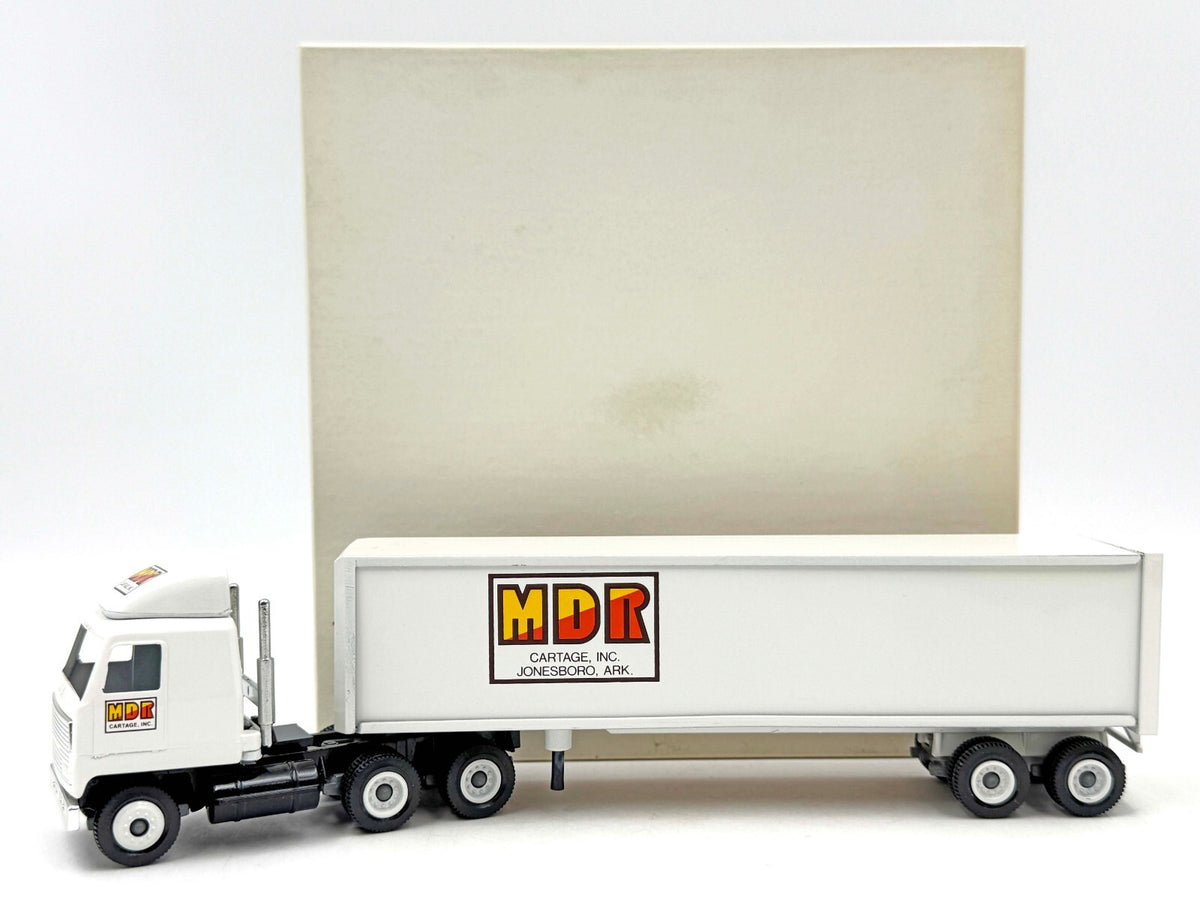 1/64 Winross Truck Semi MDR Cartage A066