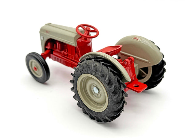 1/16 Ford 8N Tractor