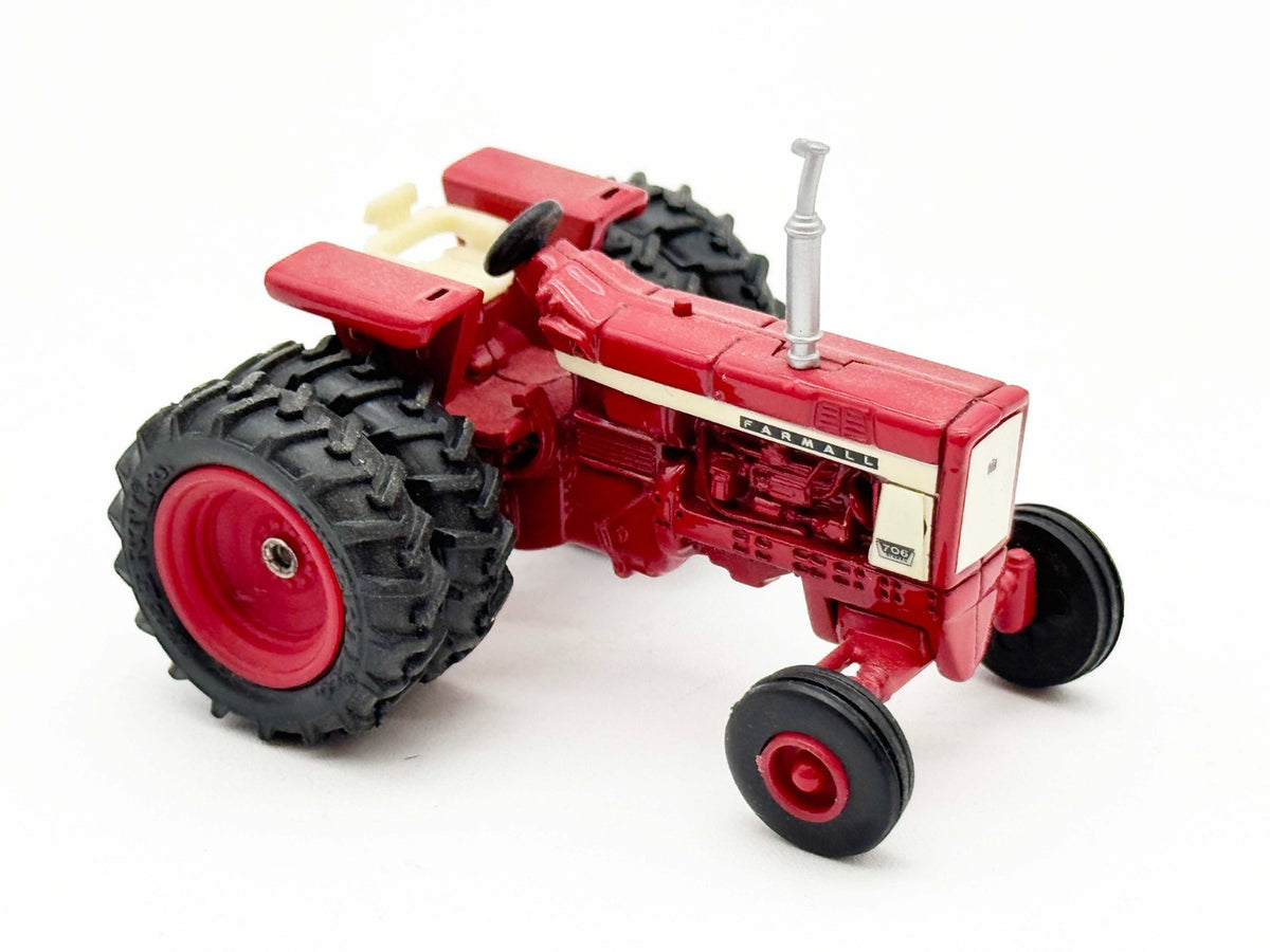 1/64 Farmall 706 Wide Front Tractor w/ Duals