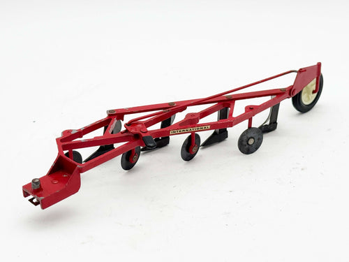 1/16 International 4 Bottom Plow