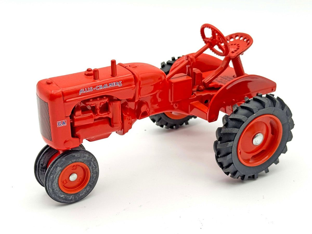 1/16 Allis Chalmers CA Tractor With Narrow Front