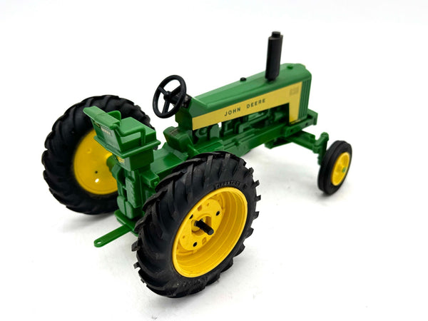 1/16 John Deere 530 Wide Front Standi