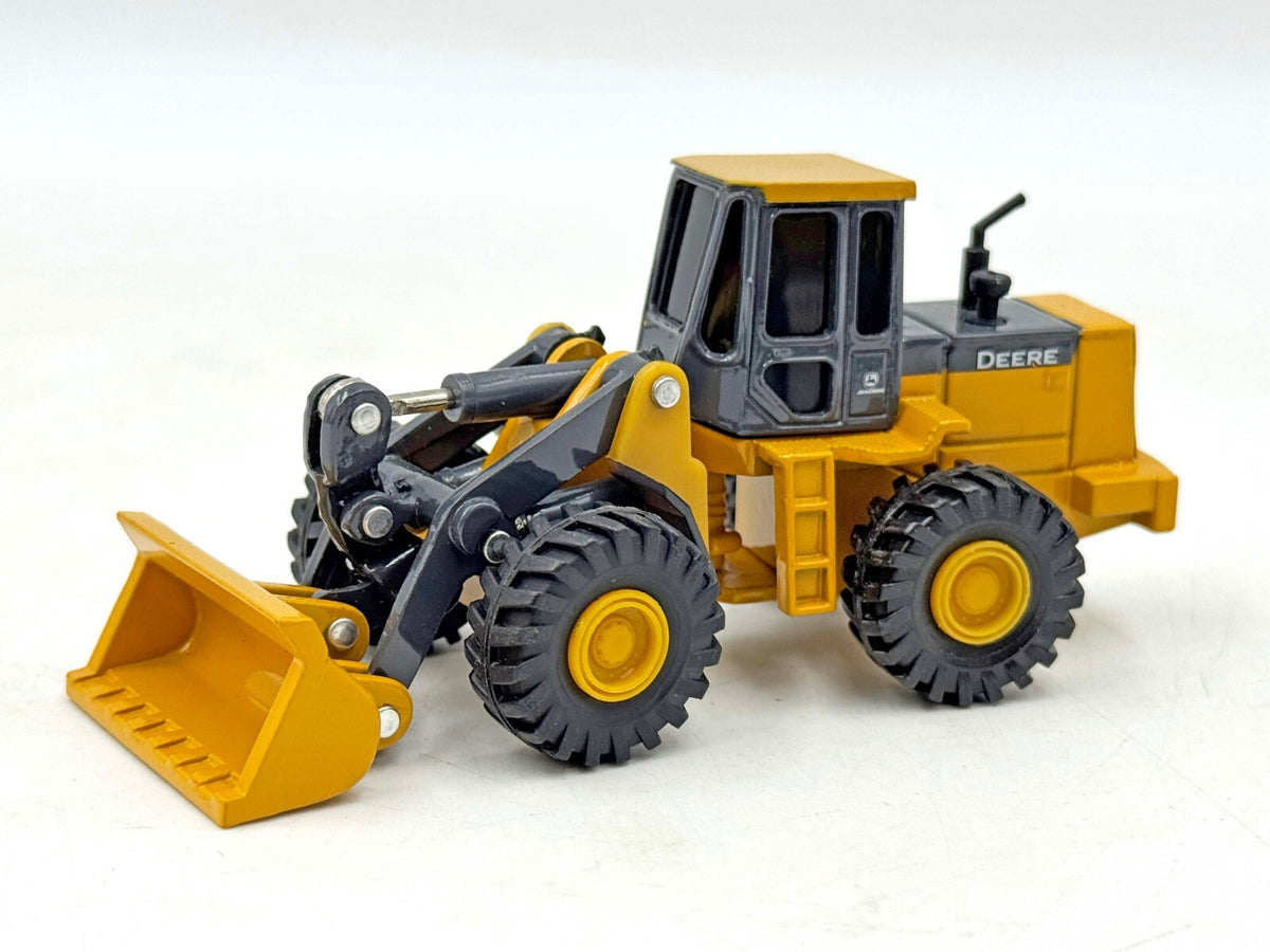 1/64 John Deere Wheel Loader