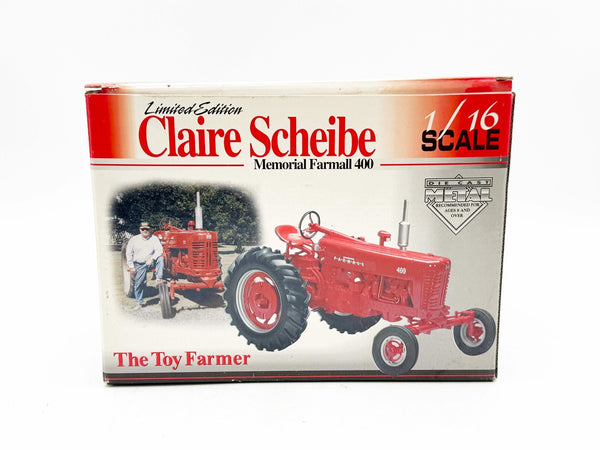 1/16 International Harvester Farmall 400 Gas With Wide Front, Claire Scheibe