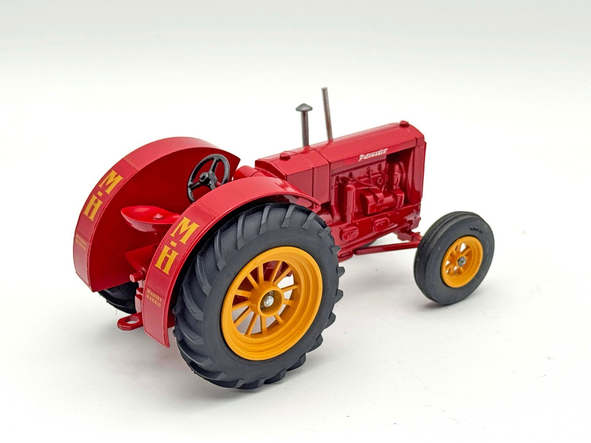1/16 Massey Harris Pacemaker Tractor