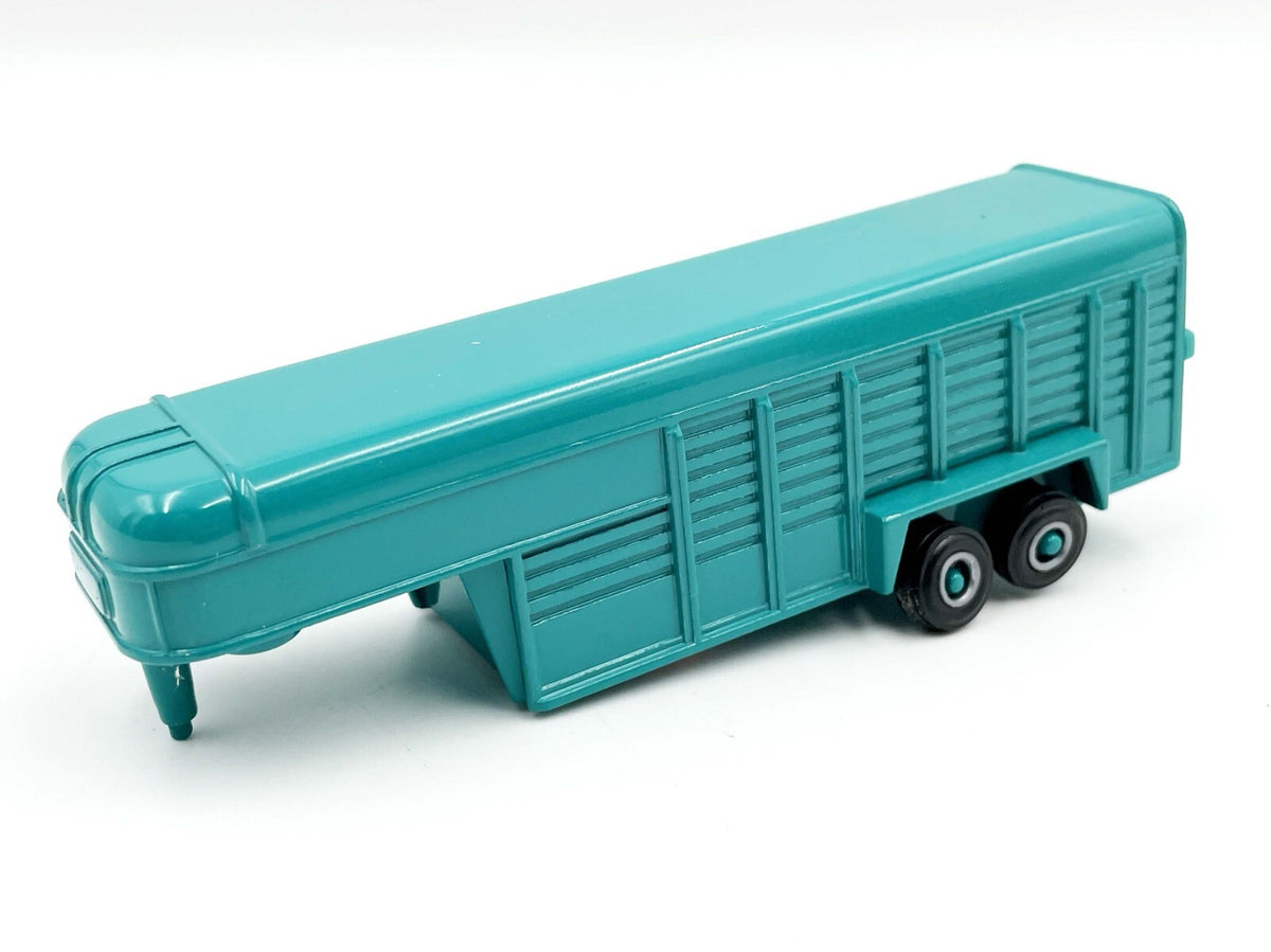 1/64 Teal Gooseneck Cattle Trailer