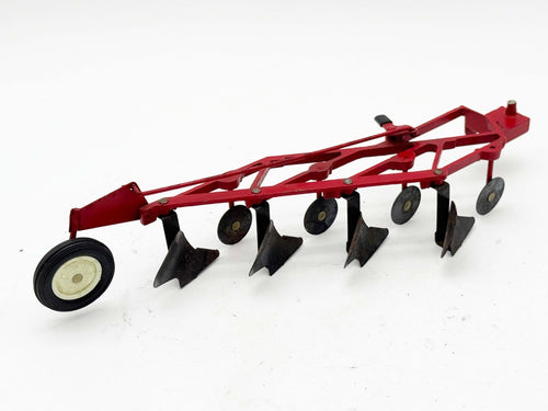 1/16 International 4 Bottom Plow