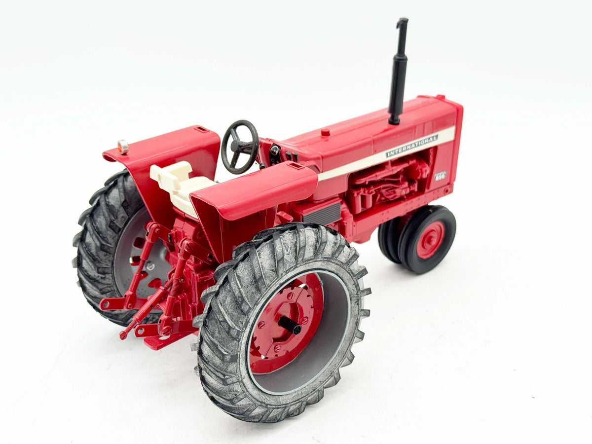 1/16 International 856 Narrow Front Custom