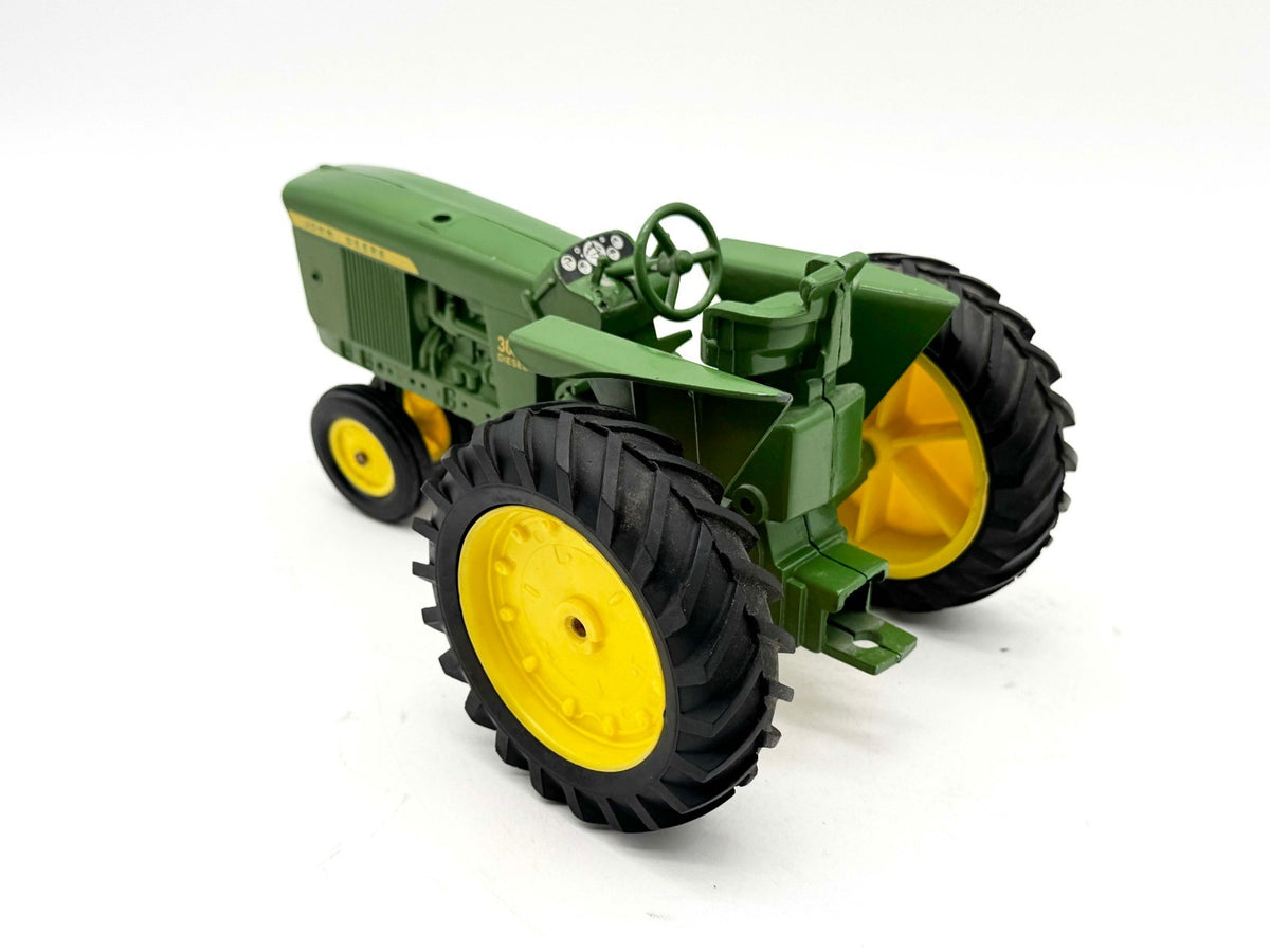 1/16 John Deere 3020 NF Repaint