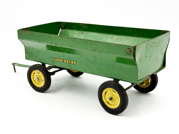 1/16 John Deere Cast Rim Flarebox Wagon