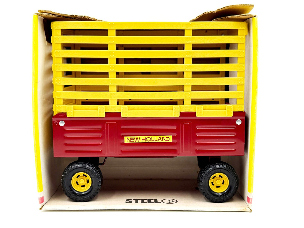 1/16 New Holland Bale Throw Wagon Old Style