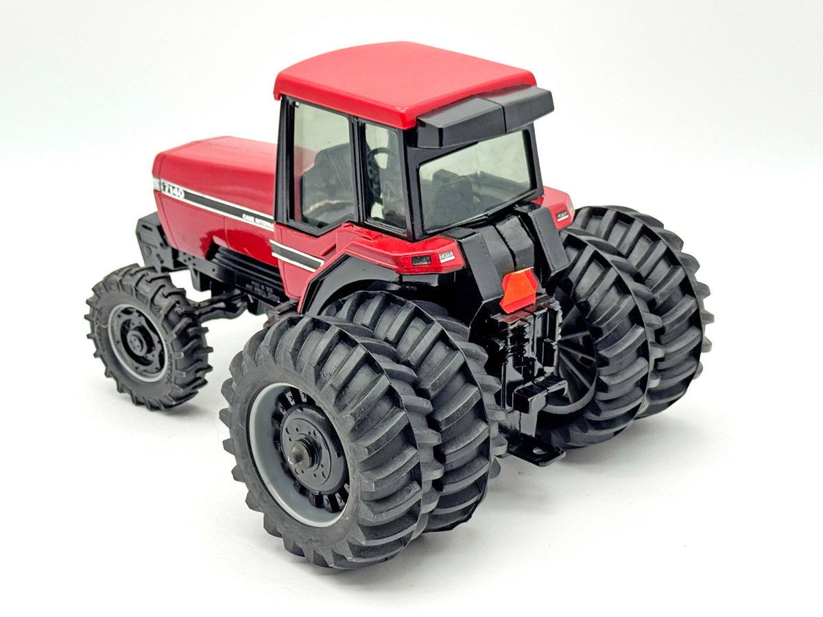 1/16 Case International 7140 Tractor W/ Rear Duals