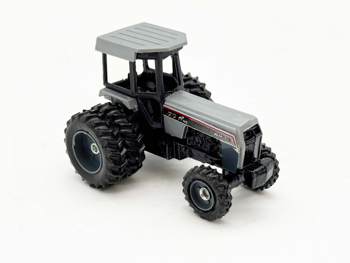 1/64 Agco White 145 Tractor With Duals & Front Wheel Assist