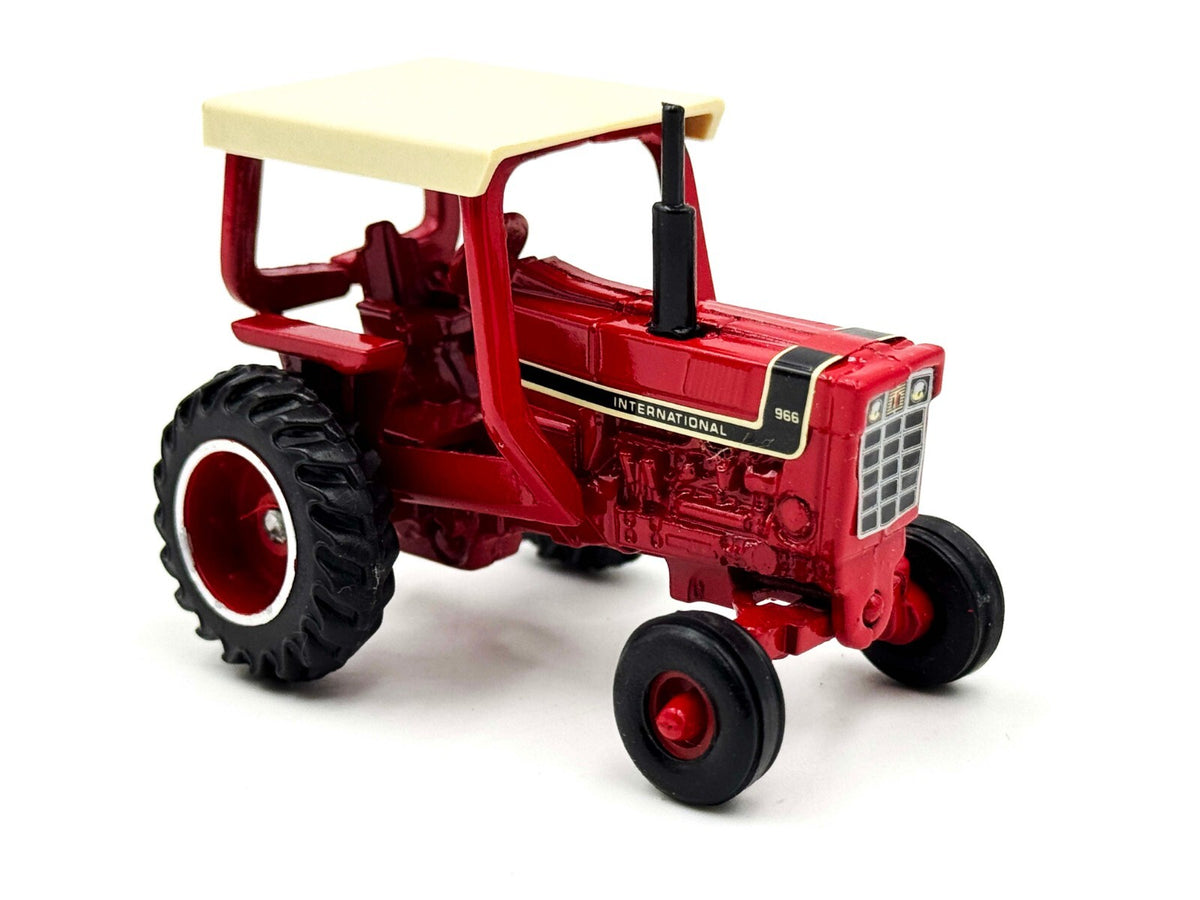 1/64 International 966 w/ 4 Post ROPS