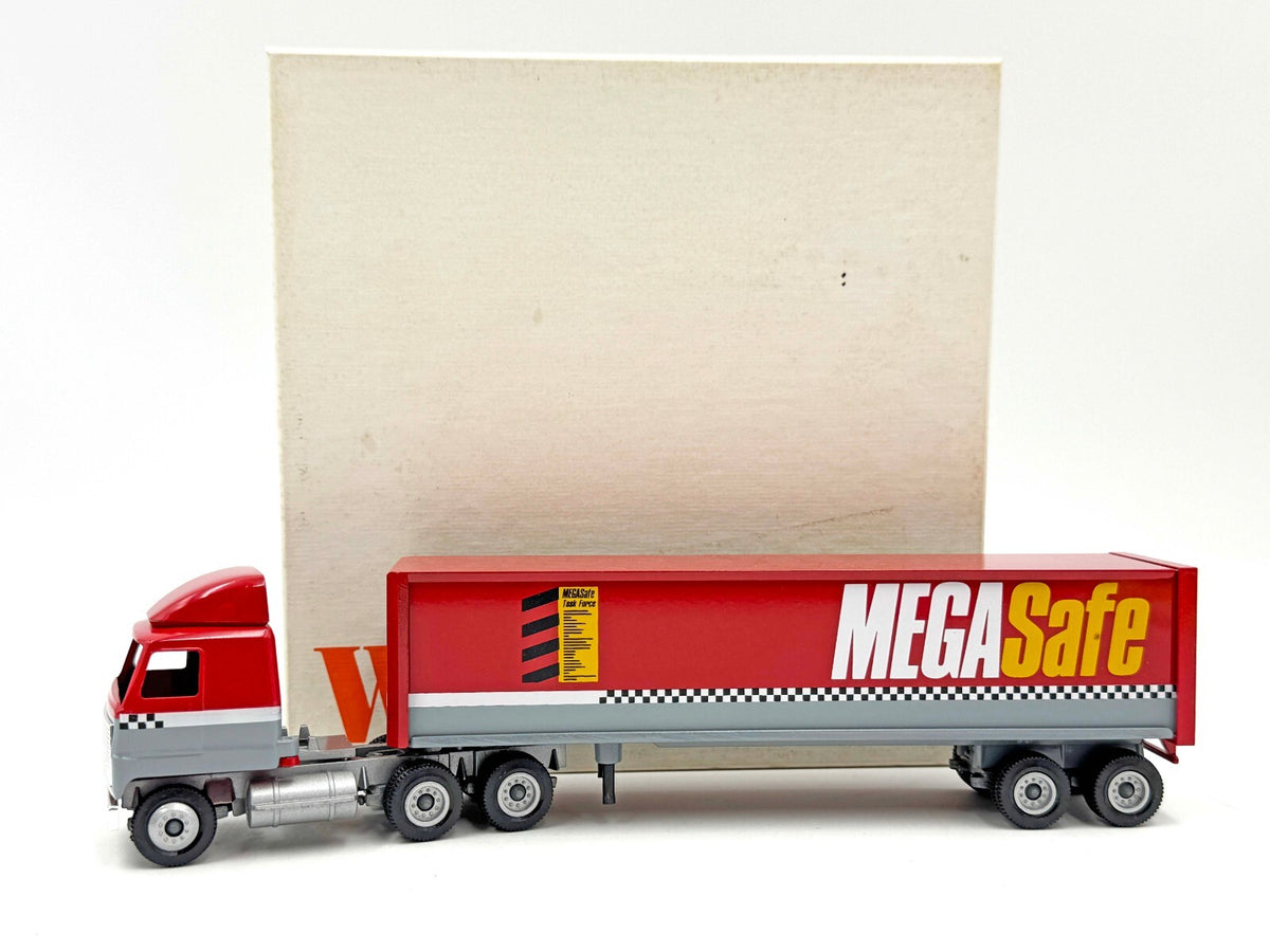1/64 Winross Truck Semi Mega Safe A077