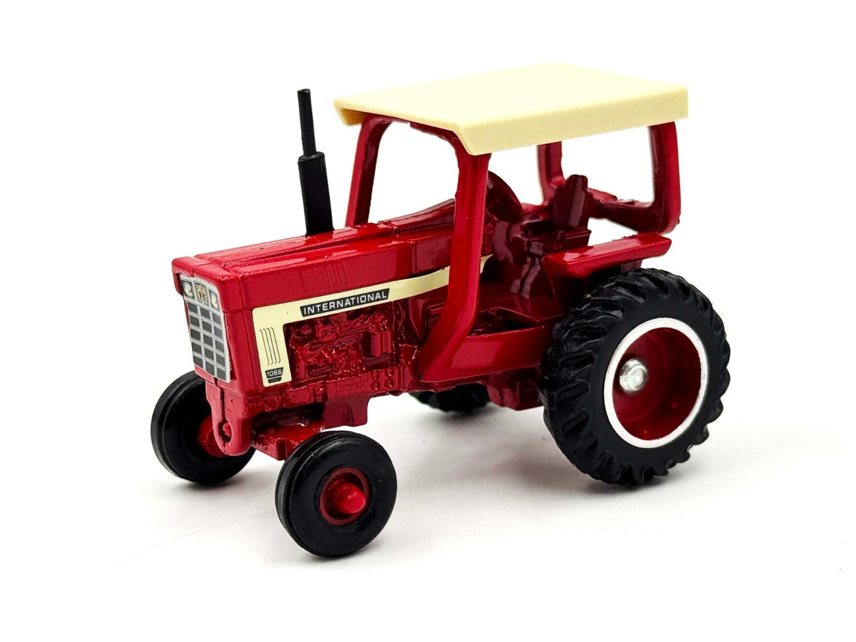 1/64 International 1066 w/ 4 Post ROPS