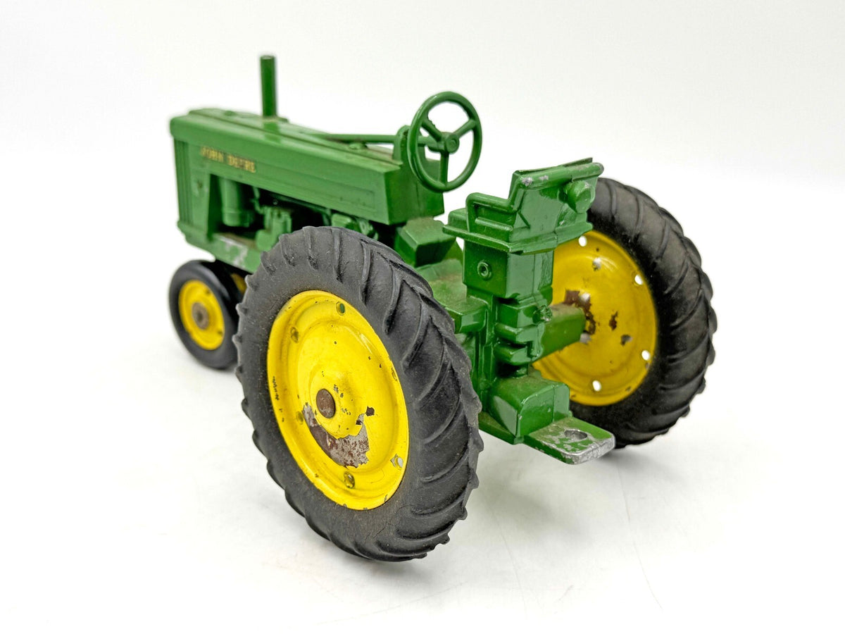 1/16 John Deere 60 w/ Original Box Eska