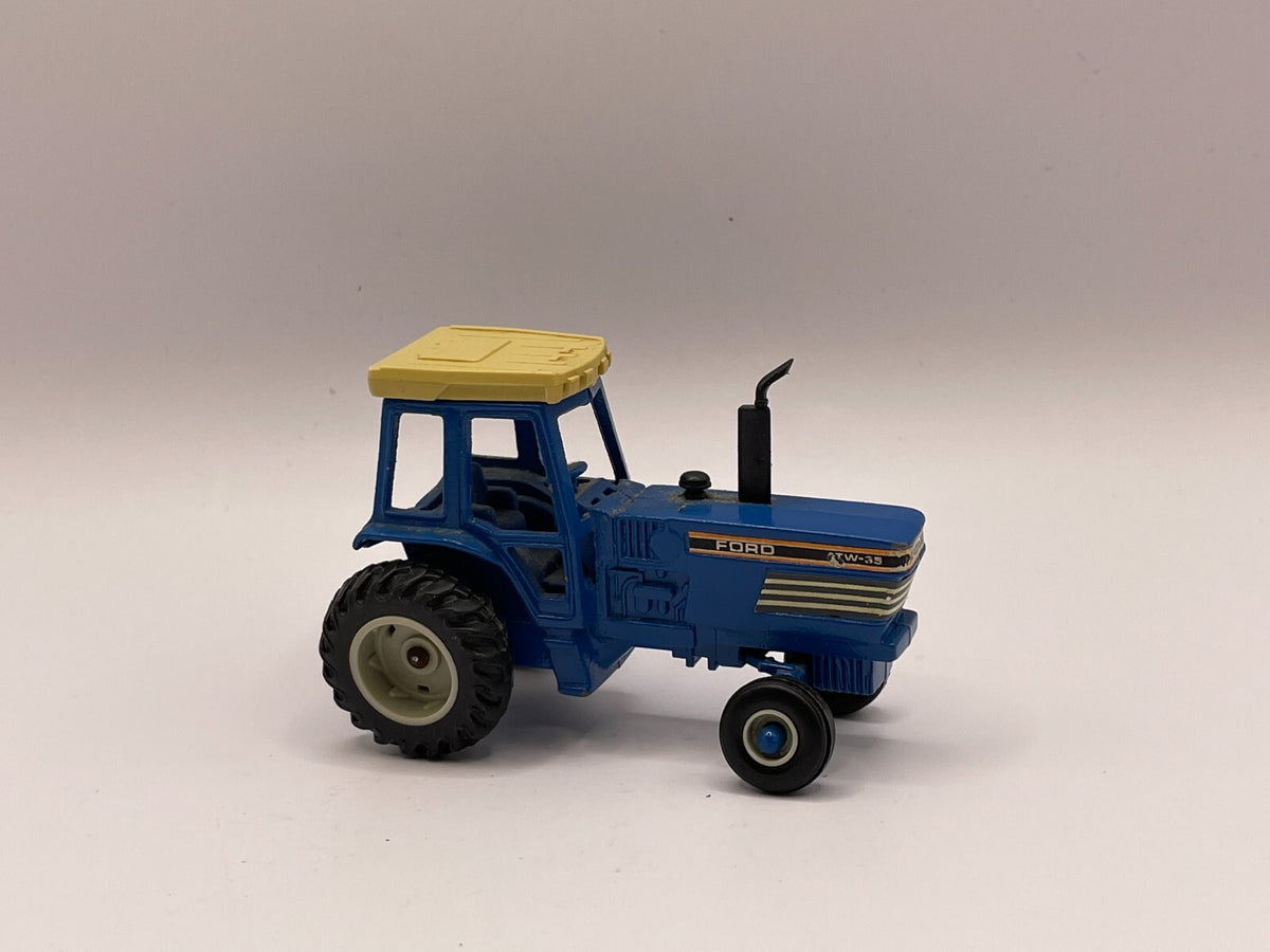 1/64 Ford TW-35