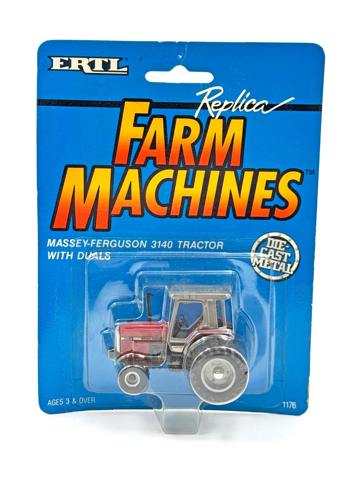 1/64 Farm Machines Massey-Ferguson 3140 Tractor W/ Duals