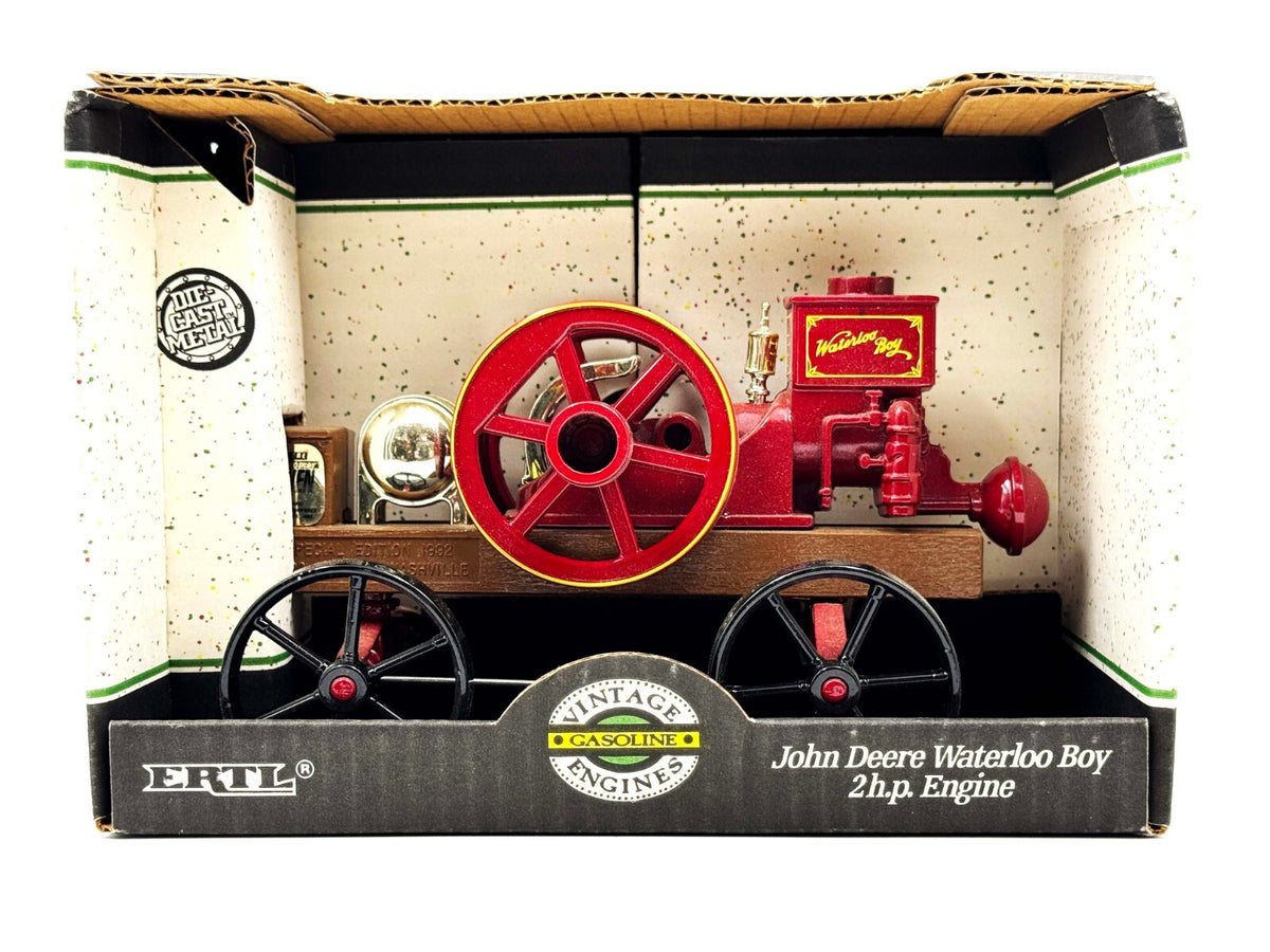 1/8 John Deere Waterloo Boy 2hp Engine