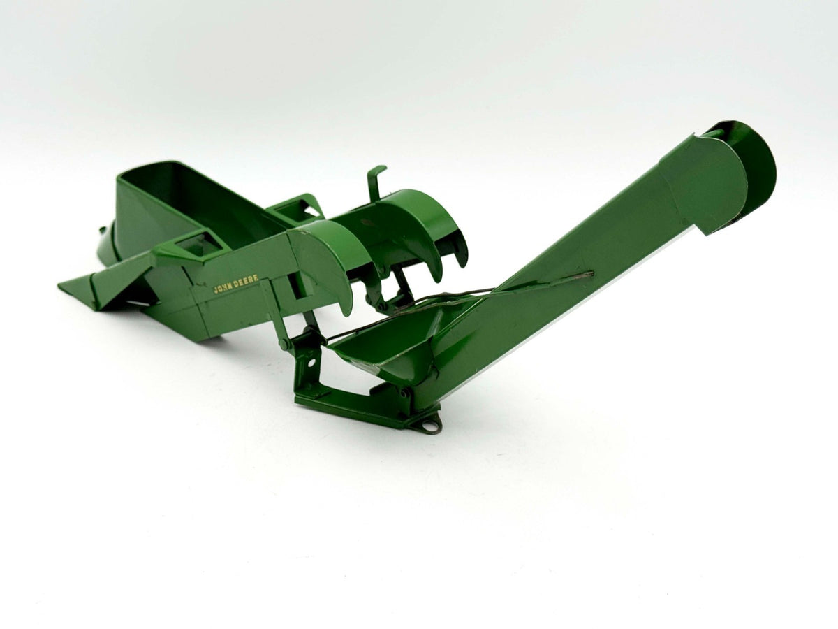 1/16 John Deere Long Nose Corn Picker