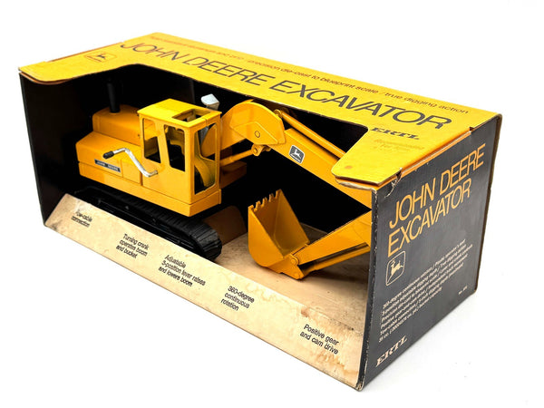 Toy  John Deere Ertl Excavator in Original Box