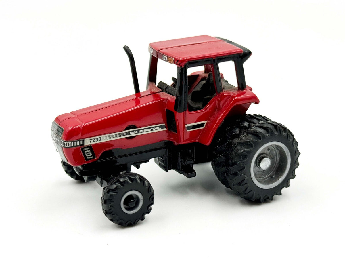 1/64 Case International 7230 Tractor With Front Wheel Assist And Duals