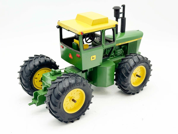 1/16 John Deere 7520 4WD w/ Singles Custom by Precision Engineering