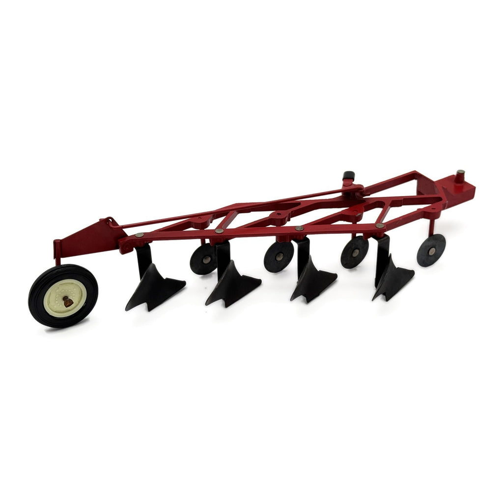 1/16 International 4 Bottom Plow