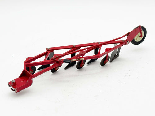 1/16 International 4 Bottom Plow