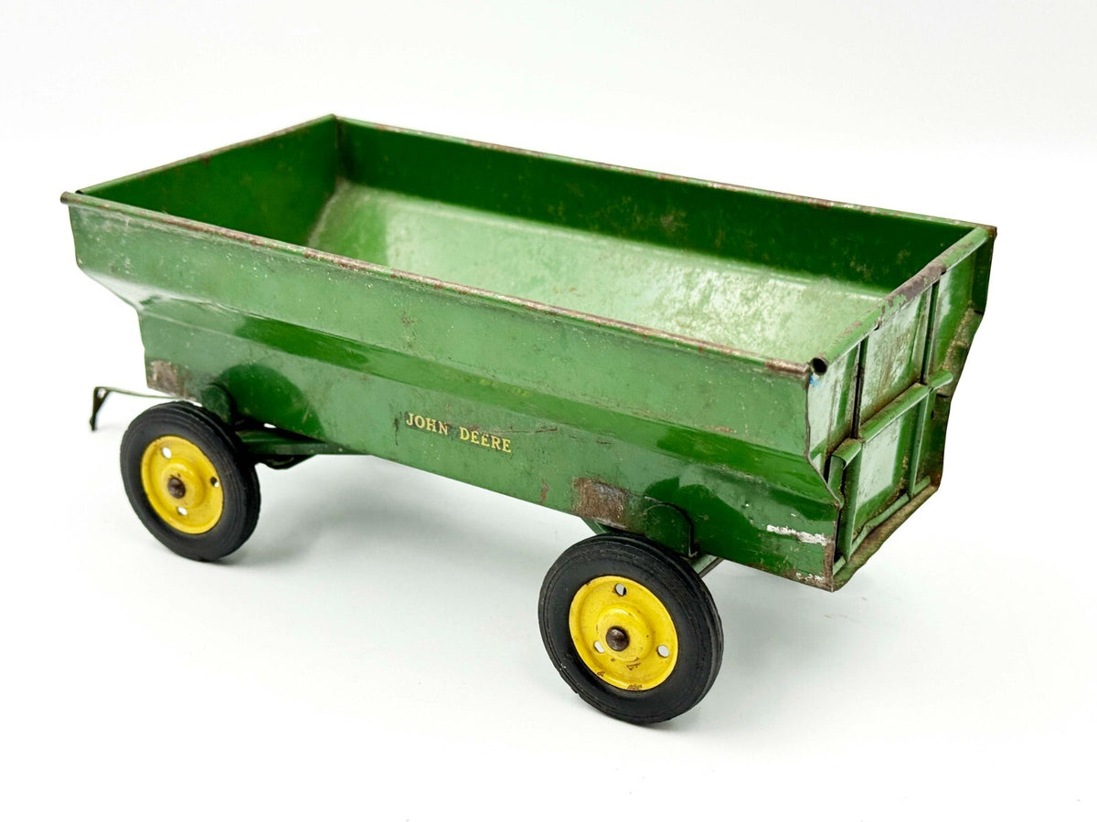 1/16 ESKA John Deere Flare Box Wagon and Custom Tobacco Rack