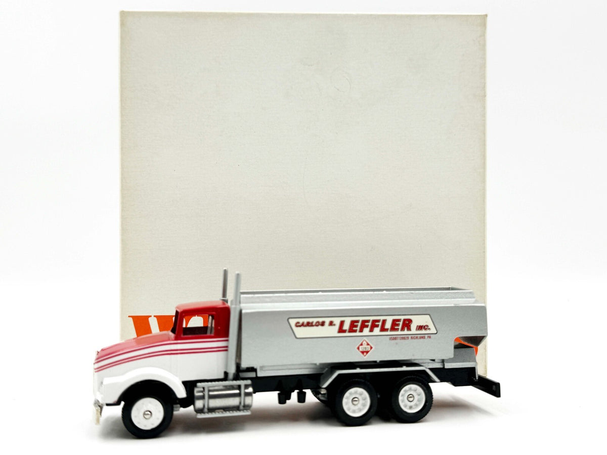 1/64 Winross Semi Truck Leffler Straight Truck Tanker A023