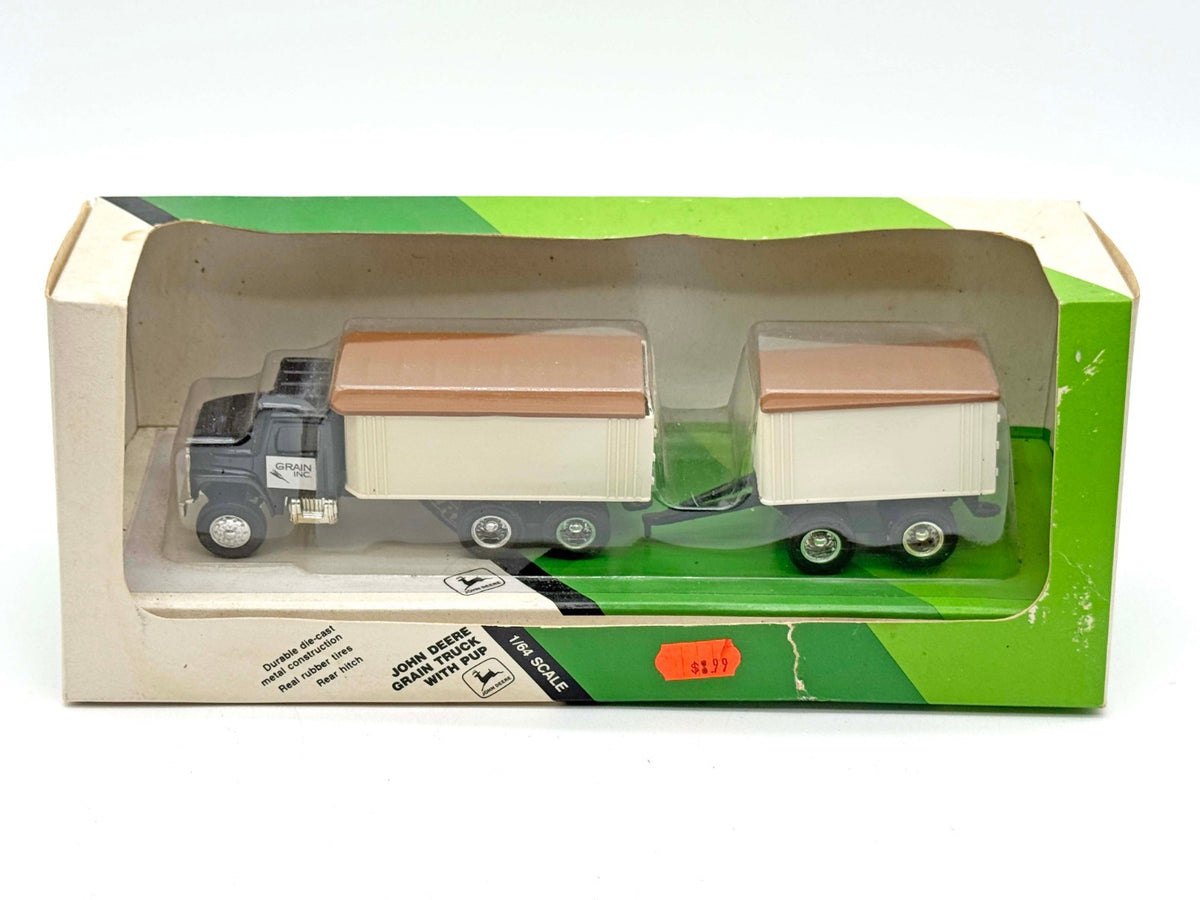 1/64 John Deere Grain Truck W/ Pup