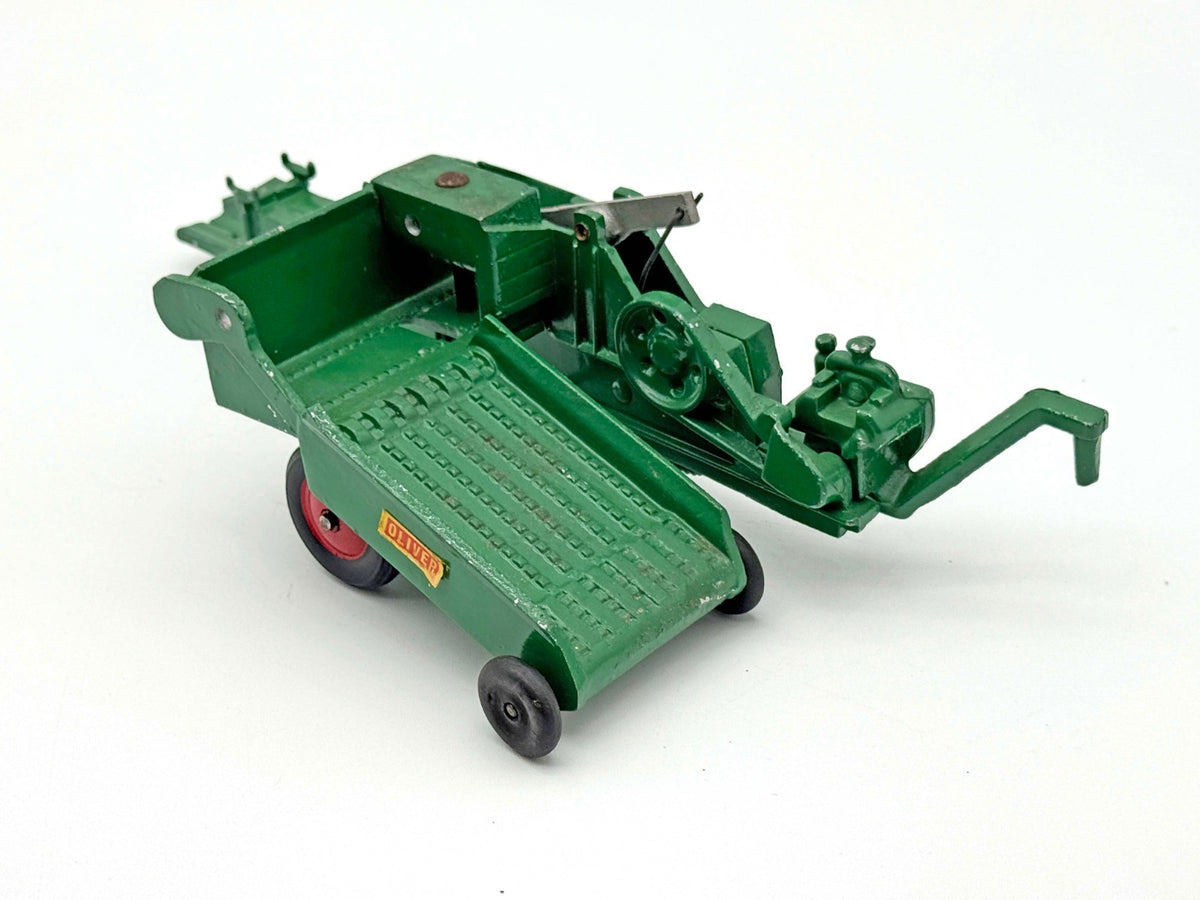 1/16 Oliver Engine Power Baler - Slik