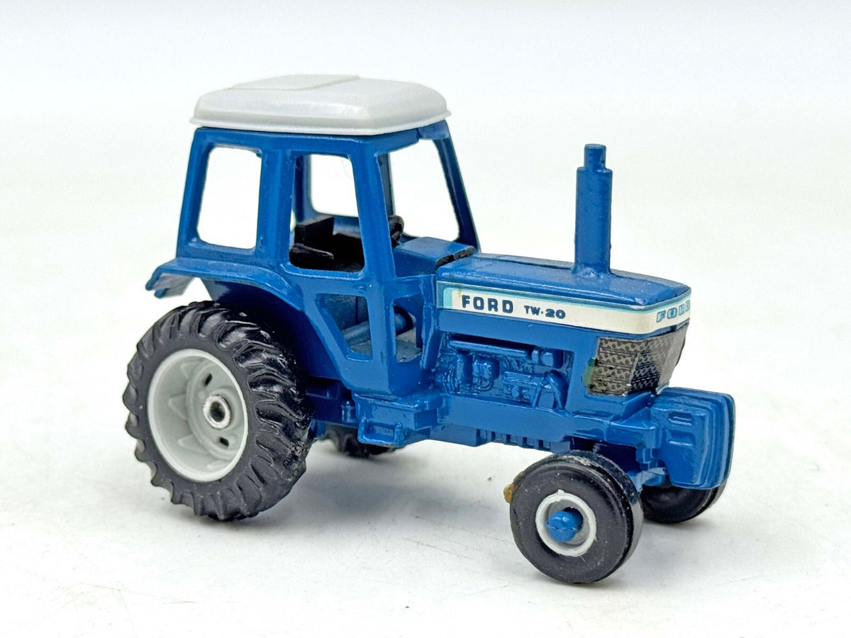 1/64 Ford TW-20 Tractor
