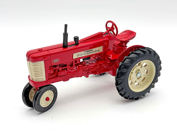 1/16 Farmall 350 Tractor With Narrow Front