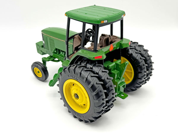 1/16 John Deere 7800 Tractor with Duals