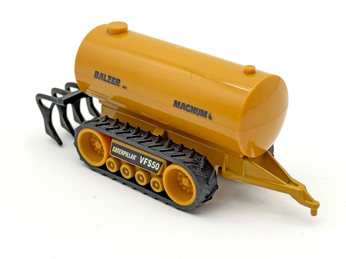 1/64 Cat Versatile Flotation System With Balzer Magnum Tank Wagon